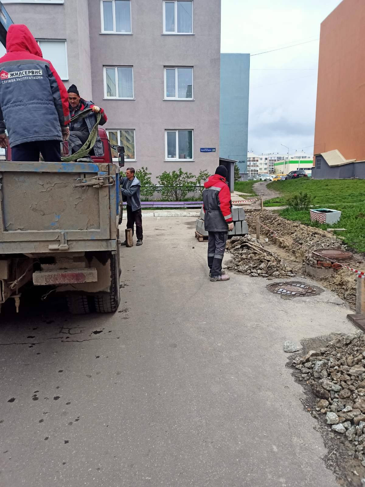 Грамотно обустроенное пространство двора