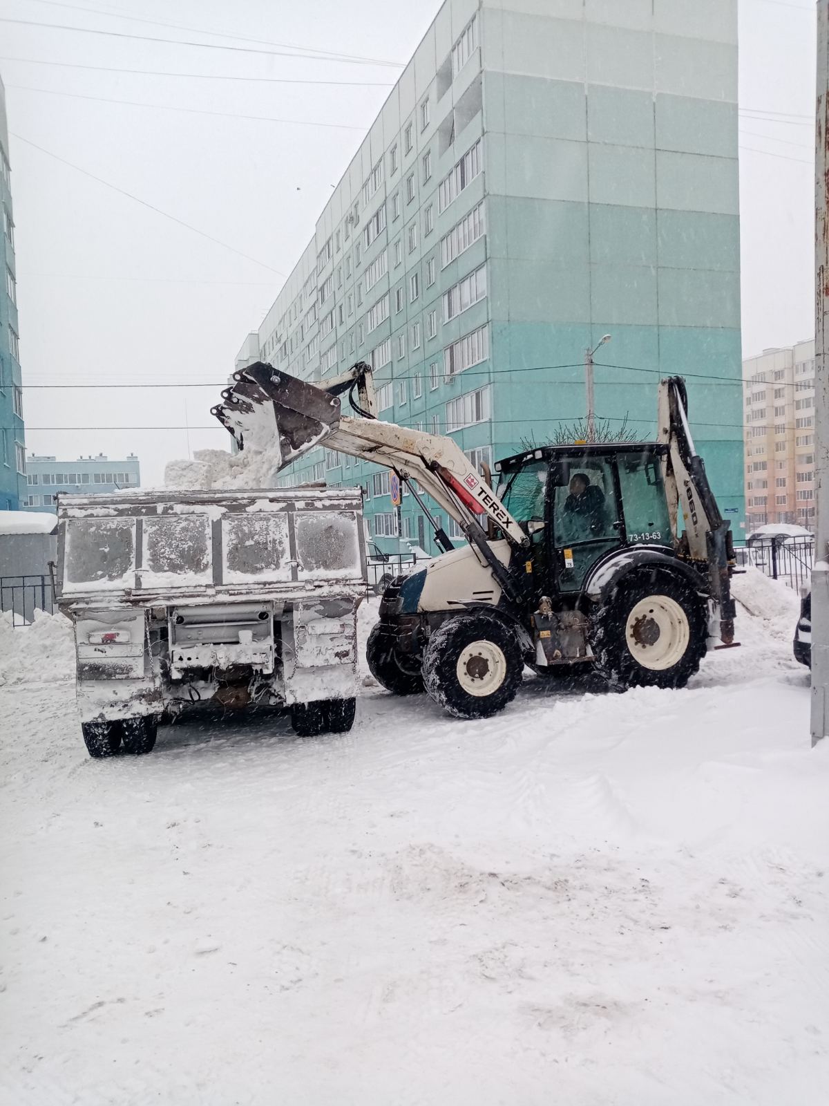Уборка после снегопада на участке "Север"