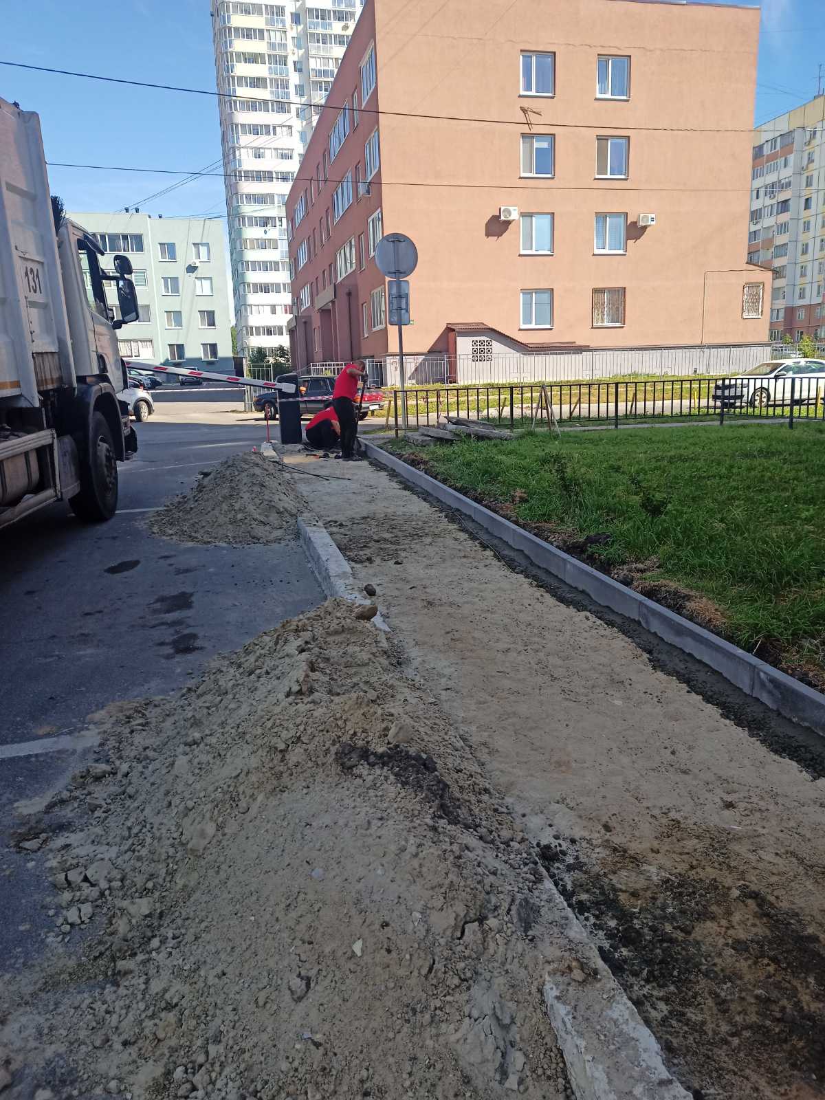 Грамотно обустроенное пространство двора