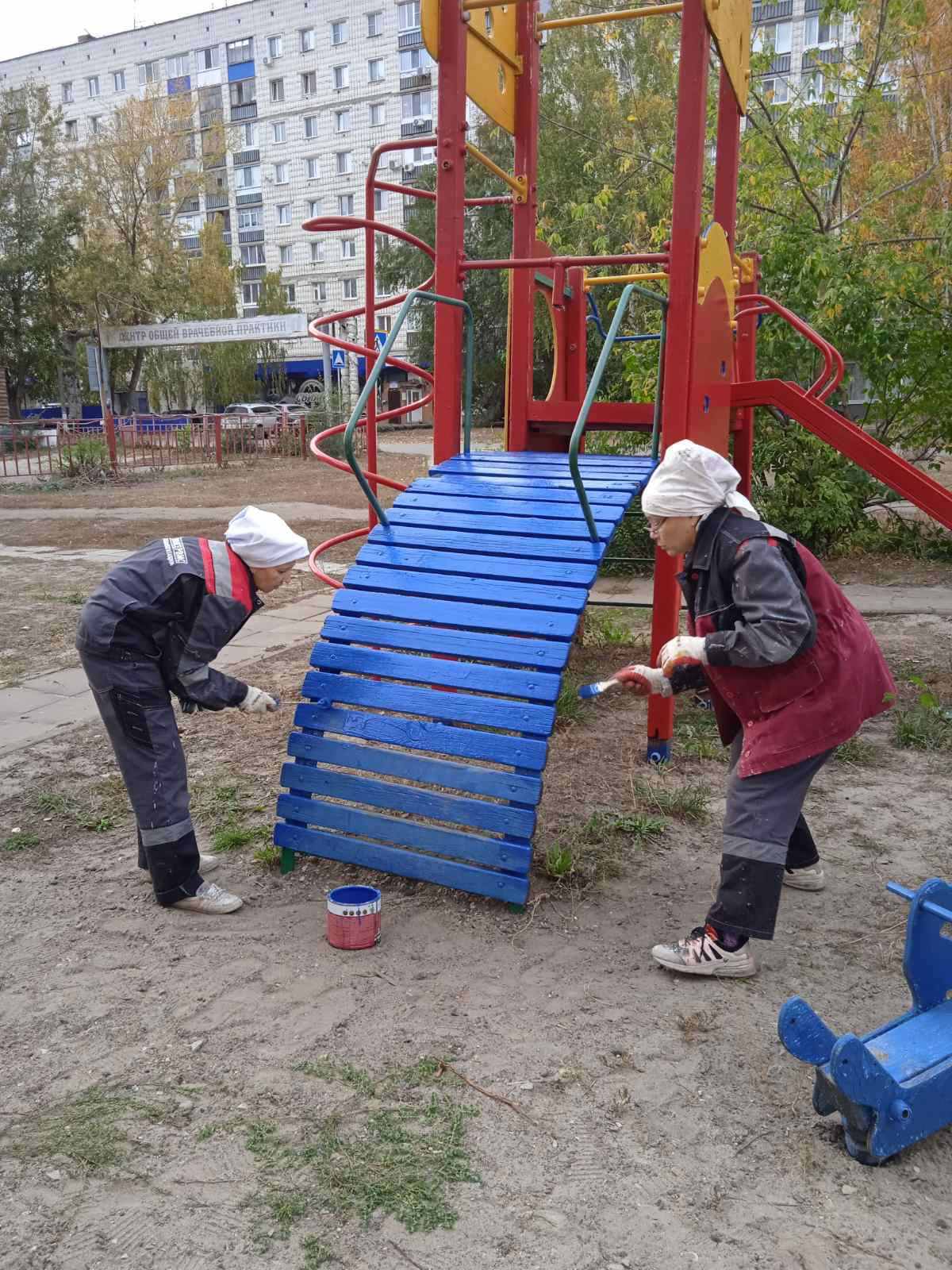Покраска малых архитектурных форм