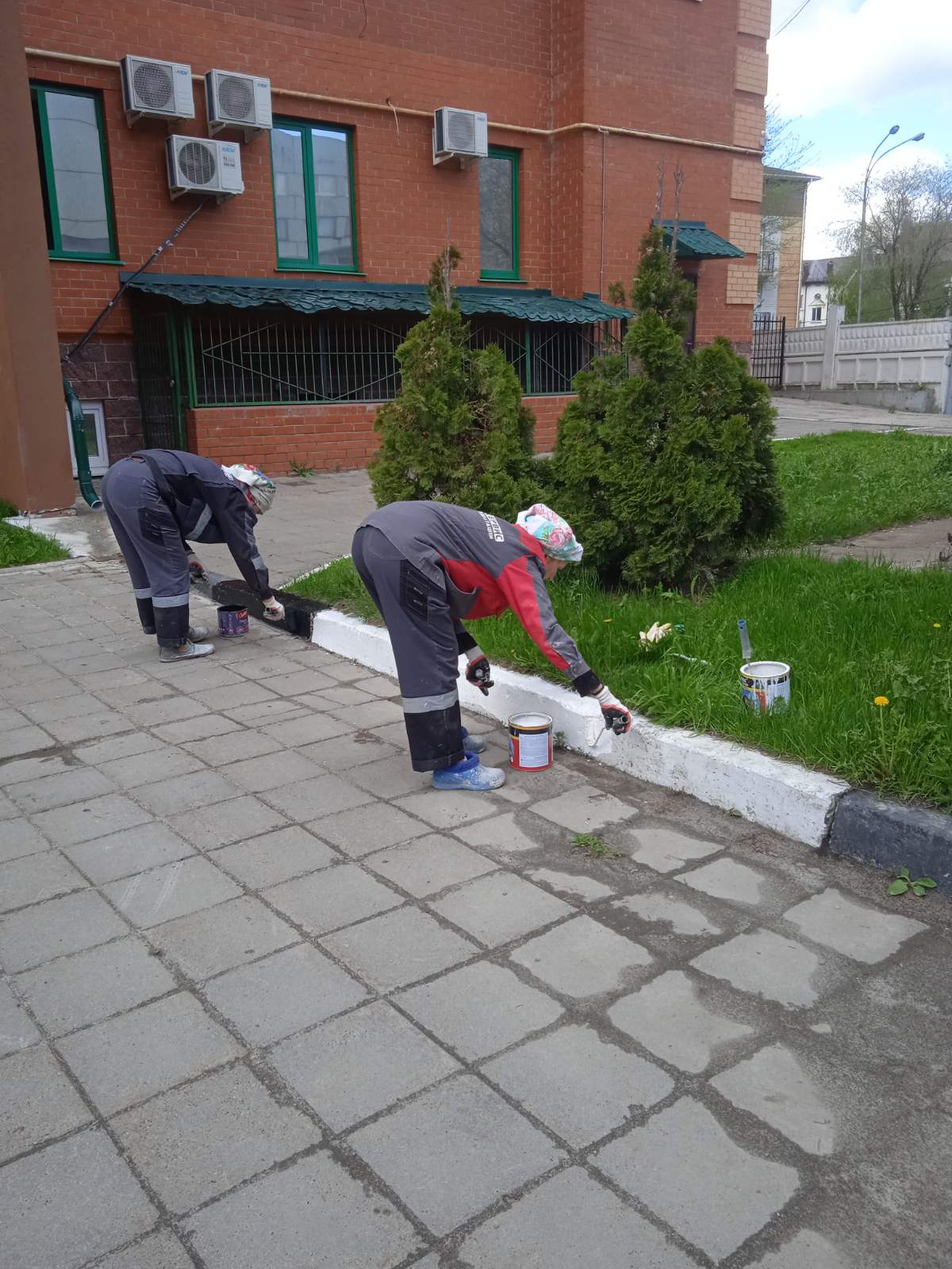 Покраска малых архитектурных форм