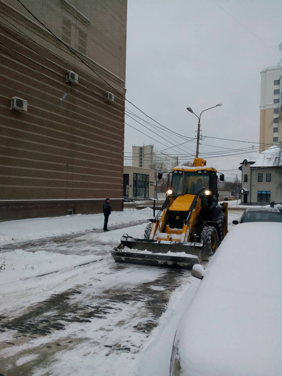 Уборка снега с придомовых территорий
