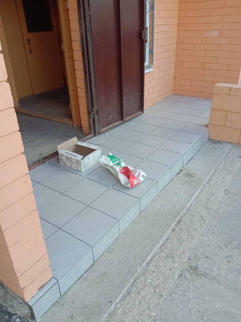Ремонт напольного плиточного покрытия