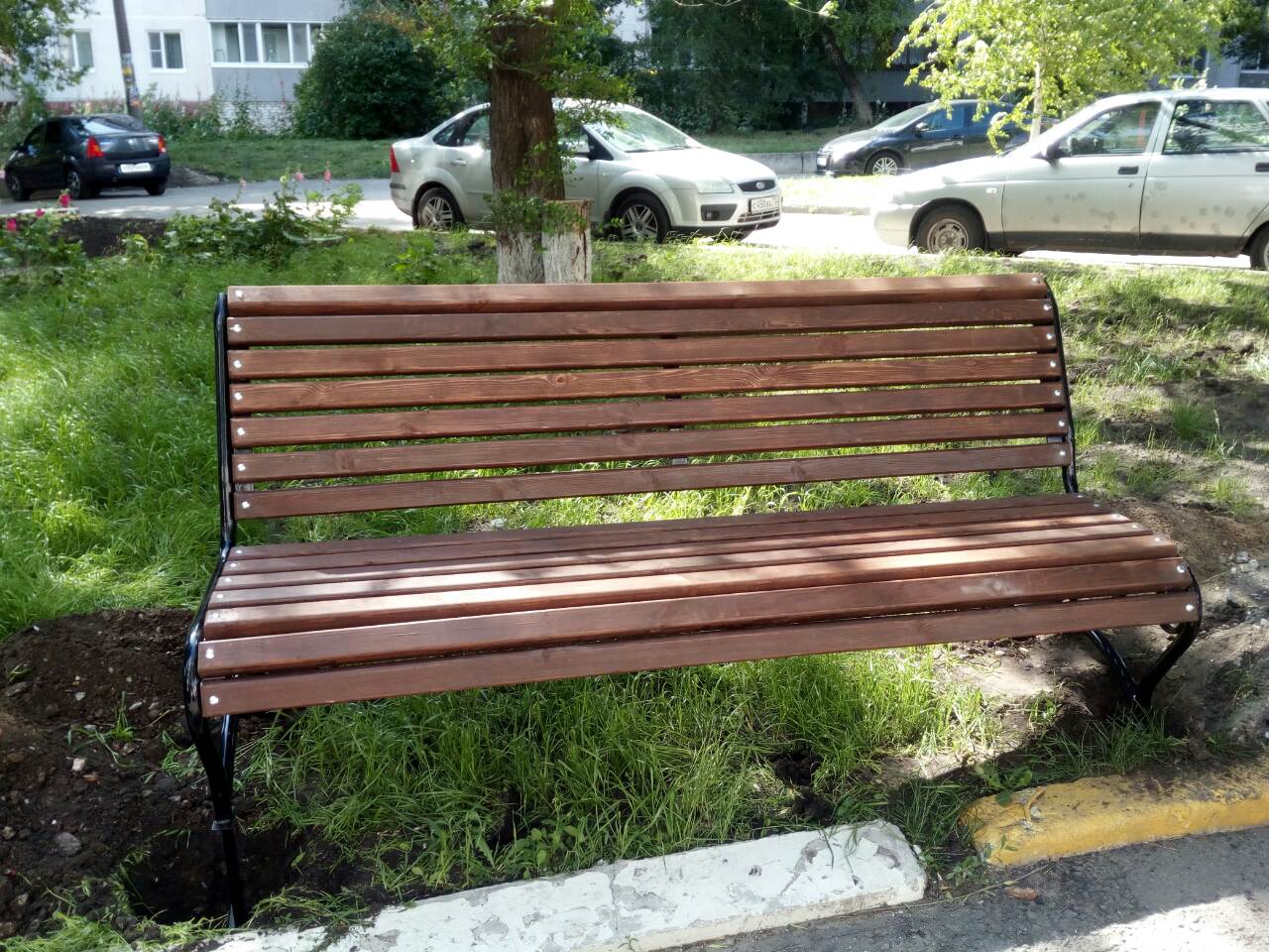 Установка новых лавочек