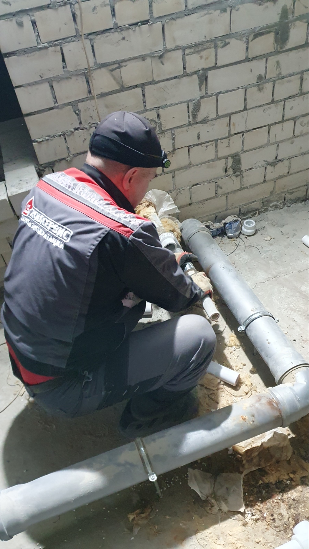 Замена трубопроводов ХВС и ГВС