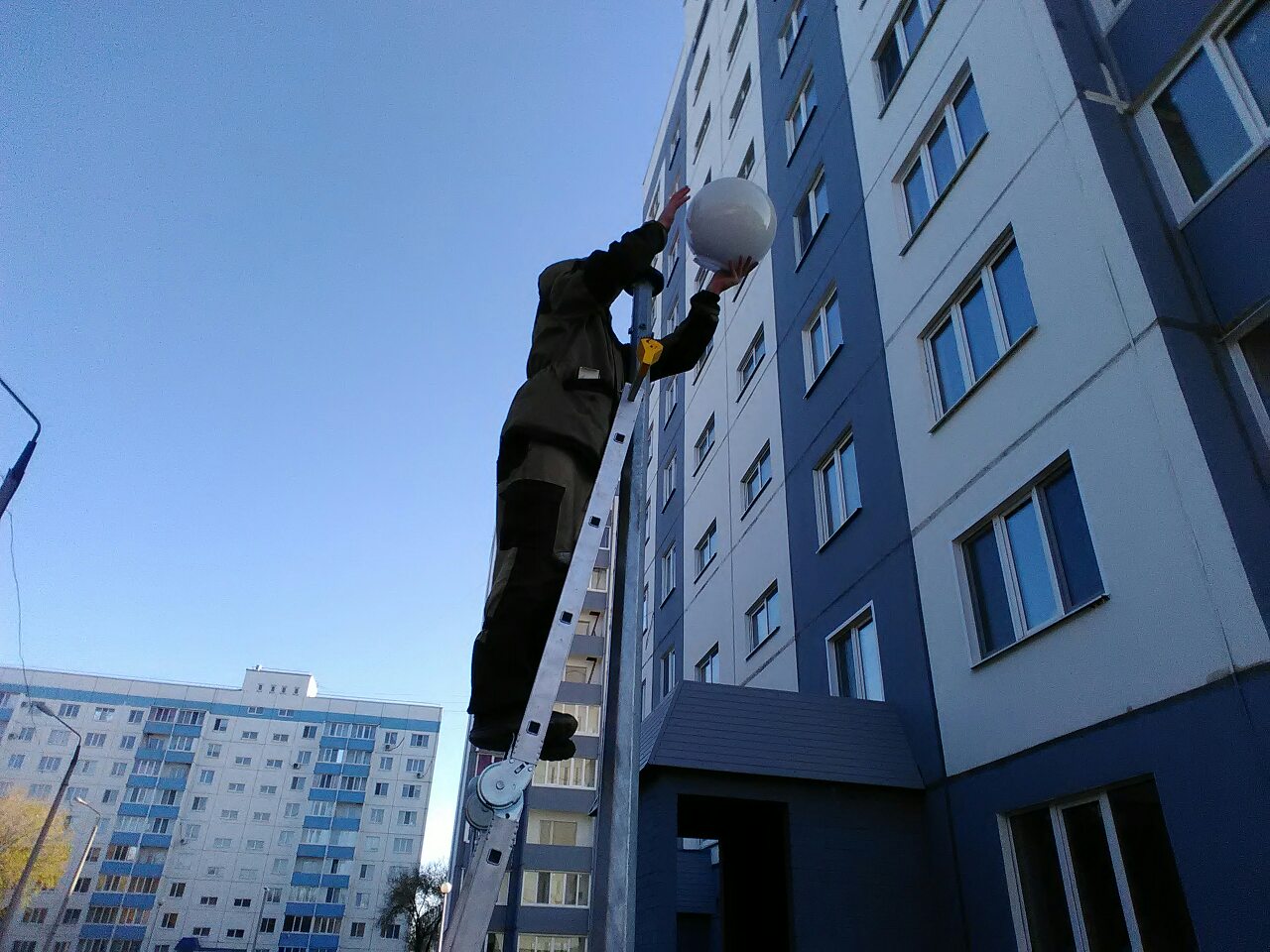 Замена ламп уличного освещения